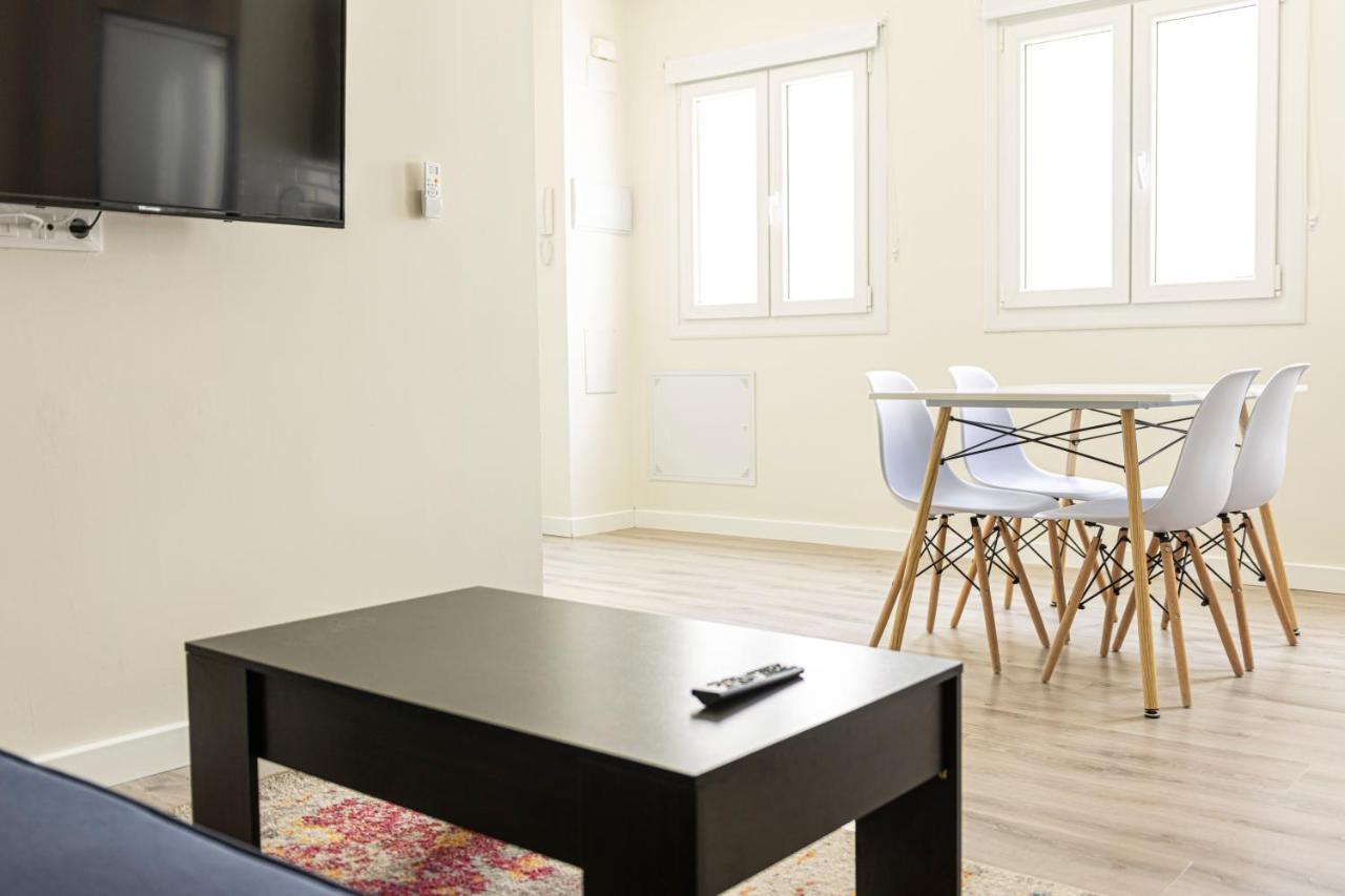 Top & Chic Albarizuela Suites - Apartamentos Jerez เฮเรซ เด ลาฟรอนเตรา ภายนอก รูปภาพ