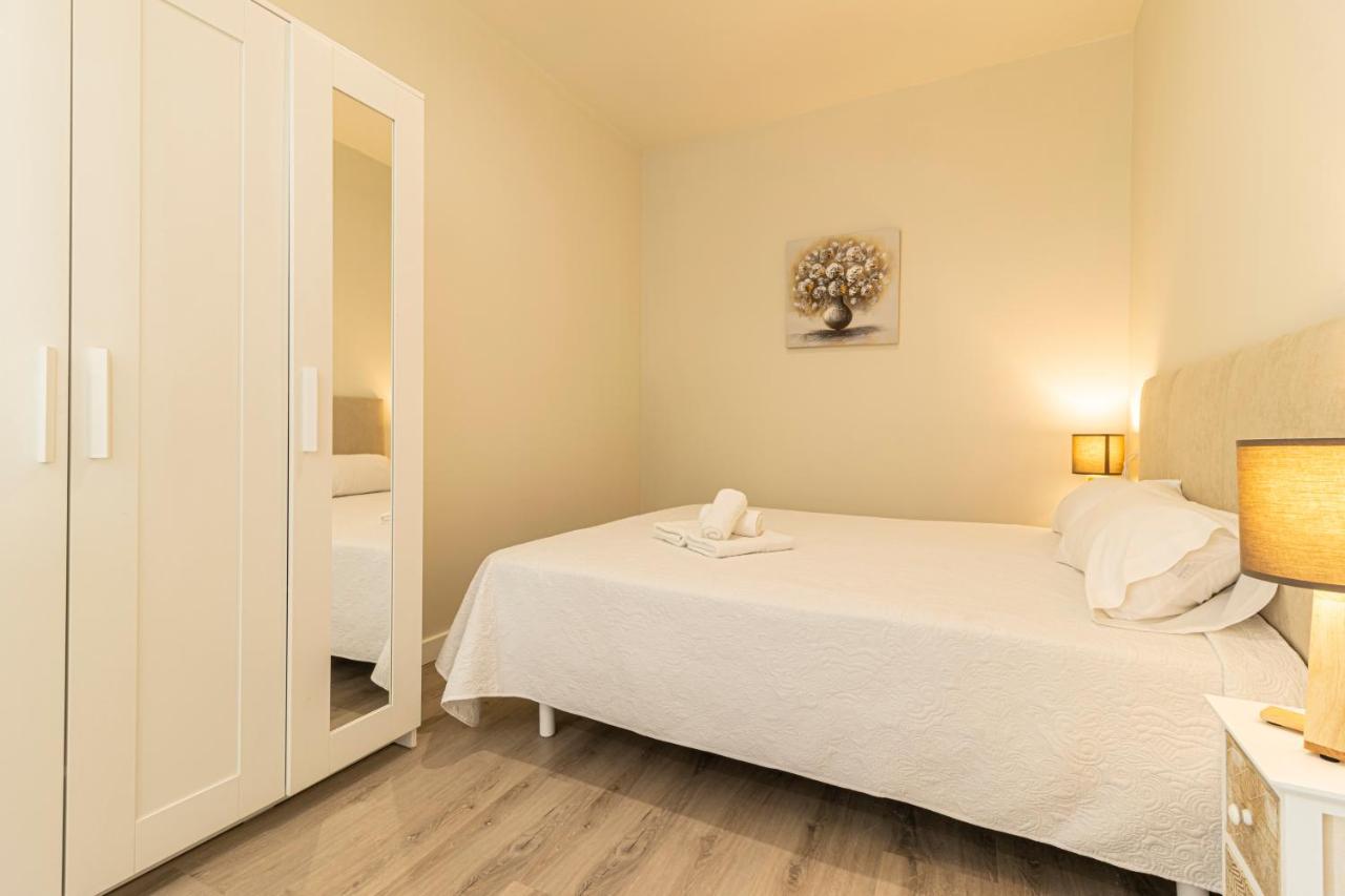 Top & Chic Albarizuela Suites - Apartamentos Jerez เฮเรซ เด ลาฟรอนเตรา ภายนอก รูปภาพ