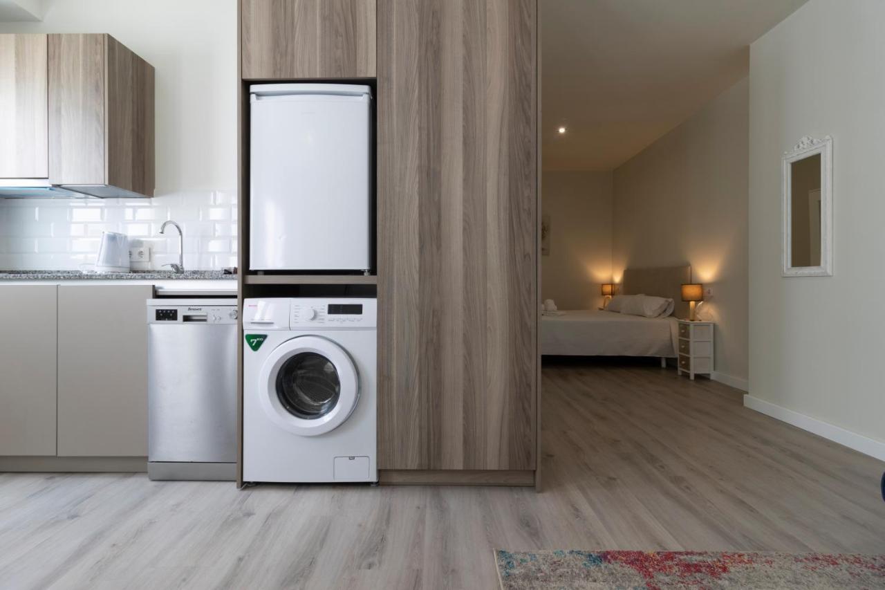 Top & Chic Albarizuela Suites - Apartamentos Jerez เฮเรซ เด ลาฟรอนเตรา ภายนอก รูปภาพ