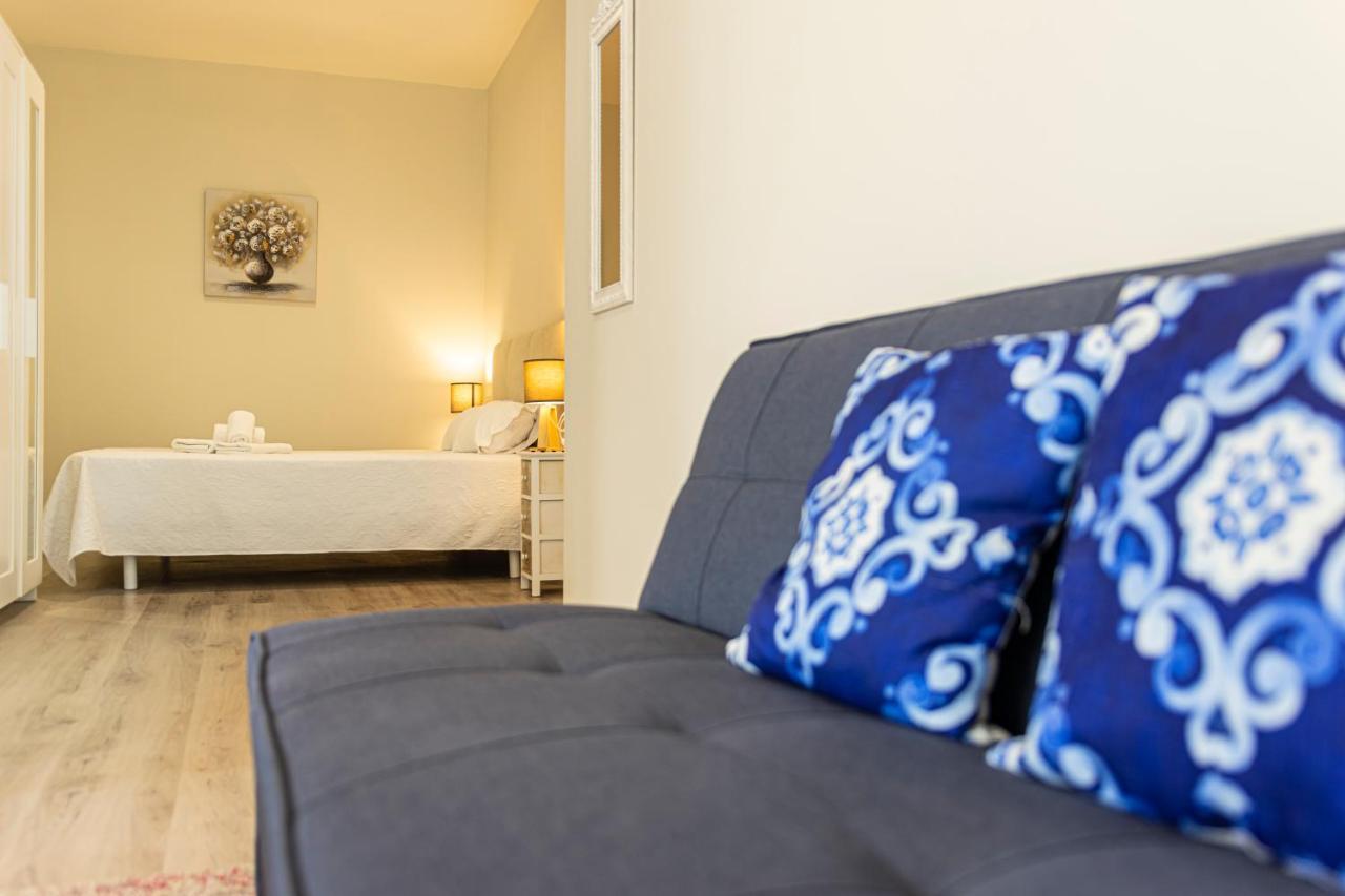 Top & Chic Albarizuela Suites - Apartamentos Jerez เฮเรซ เด ลาฟรอนเตรา ภายนอก รูปภาพ