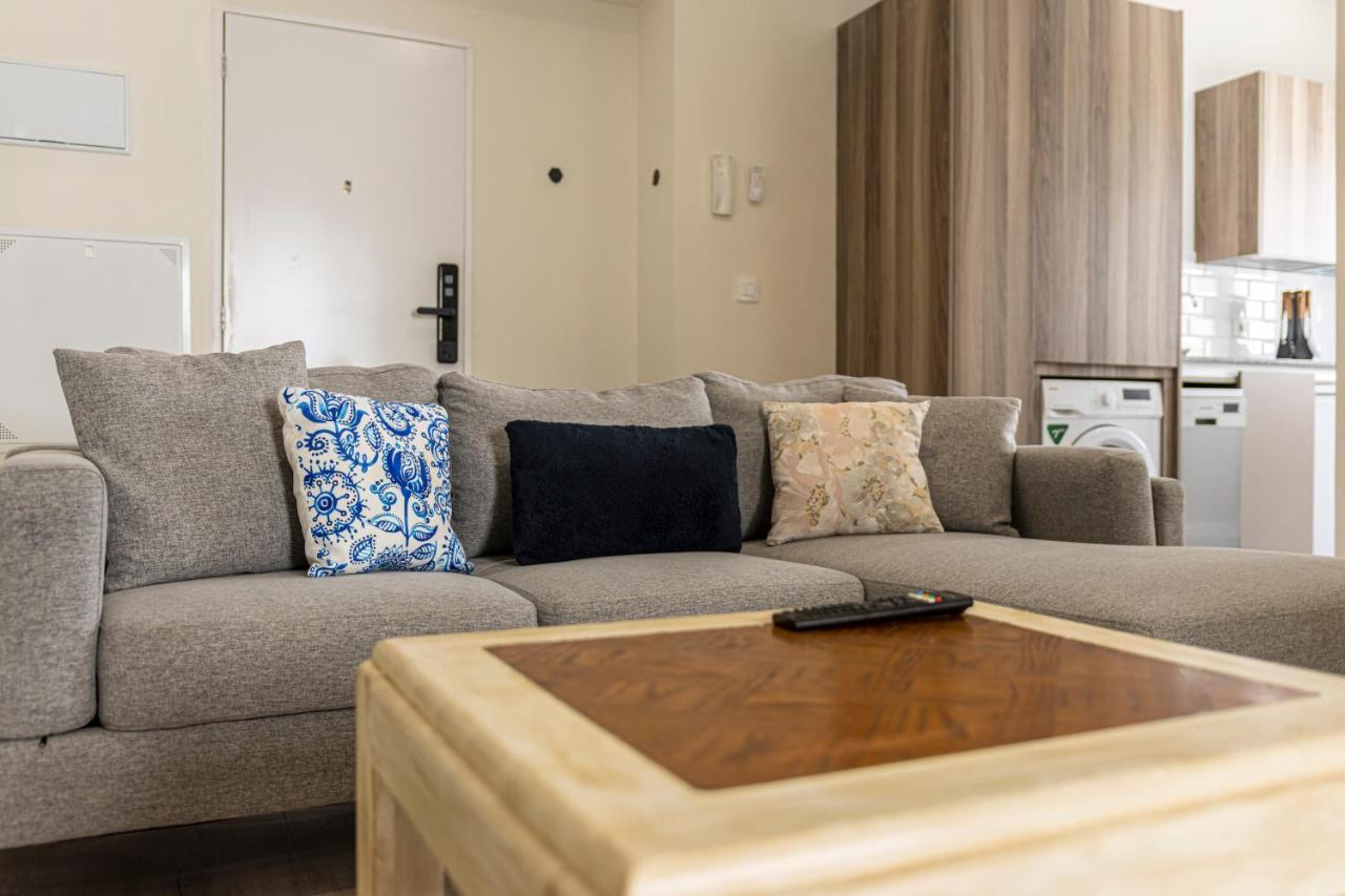 Top & Chic Albarizuela Suites - Apartamentos Jerez เฮเรซ เด ลาฟรอนเตรา ภายนอก รูปภาพ