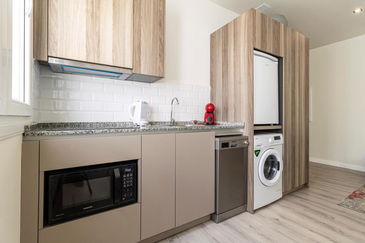 Top & Chic Albarizuela Suites - Apartamentos Jerez เฮเรซ เด ลาฟรอนเตรา ภายนอก รูปภาพ