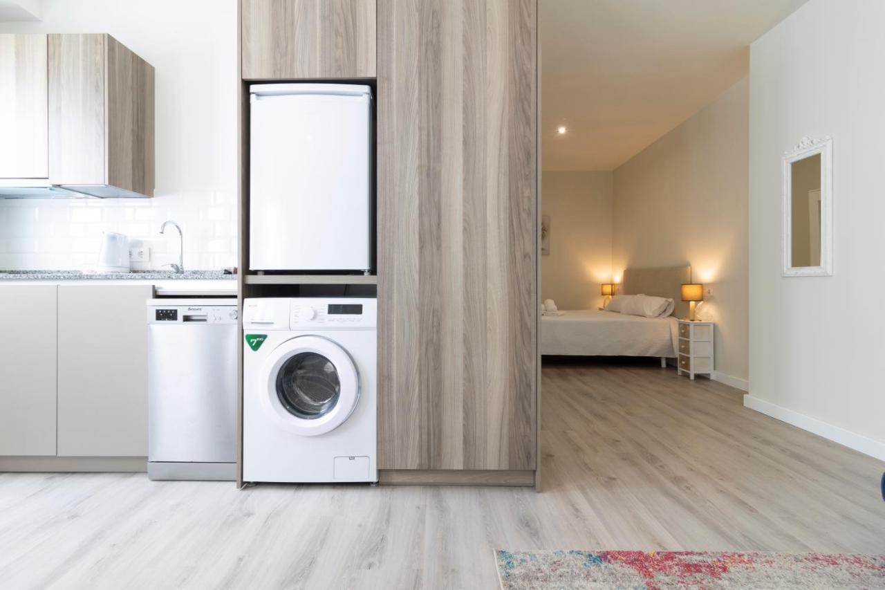 Top & Chic Albarizuela Suites - Apartamentos Jerez เฮเรซ เด ลาฟรอนเตรา ภายนอก รูปภาพ