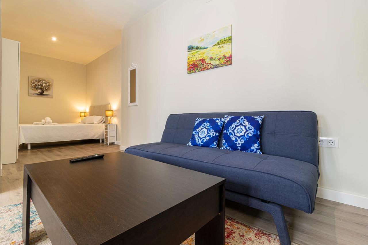 Top & Chic Albarizuela Suites - Apartamentos Jerez เฮเรซ เด ลาฟรอนเตรา ภายนอก รูปภาพ