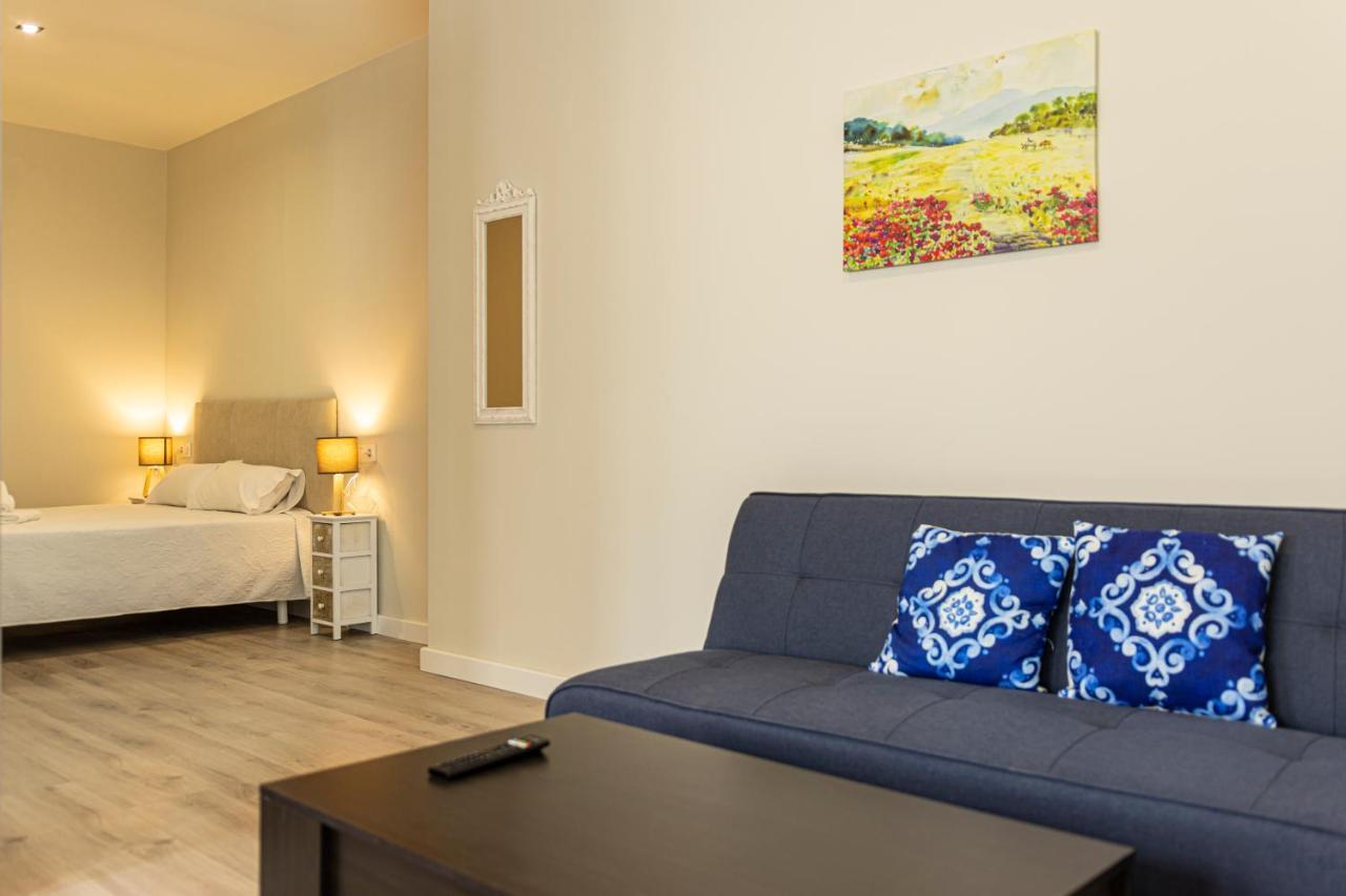 Top & Chic Albarizuela Suites - Apartamentos Jerez เฮเรซ เด ลาฟรอนเตรา ภายนอก รูปภาพ