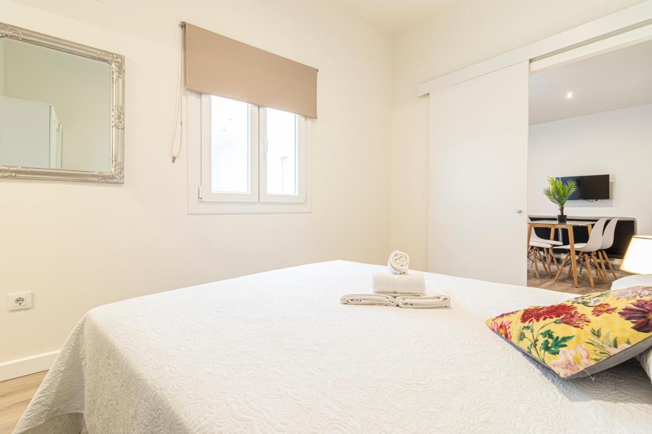 Top & Chic Albarizuela Suites - Apartamentos Jerez เฮเรซ เด ลาฟรอนเตรา ภายนอก รูปภาพ