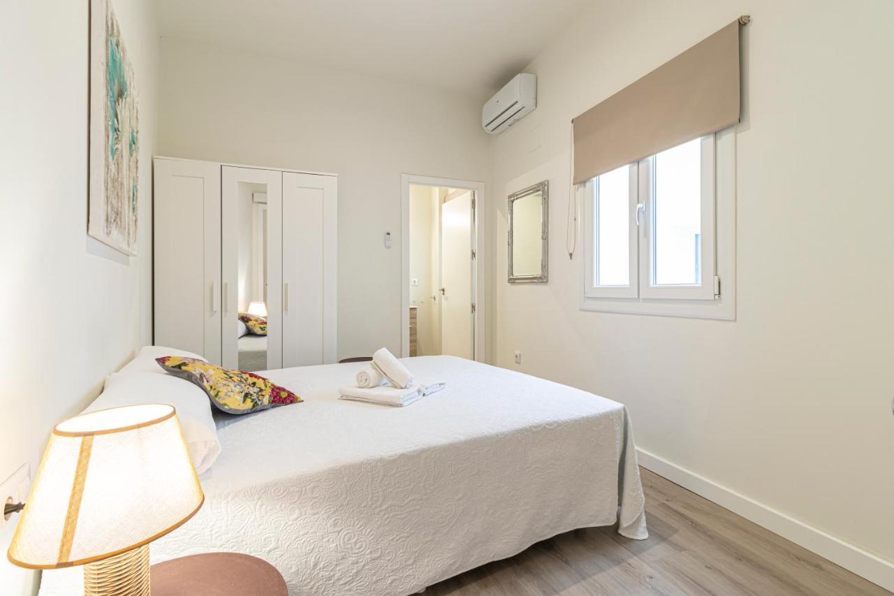 Top & Chic Albarizuela Suites - Apartamentos Jerez เฮเรซ เด ลาฟรอนเตรา ภายนอก รูปภาพ