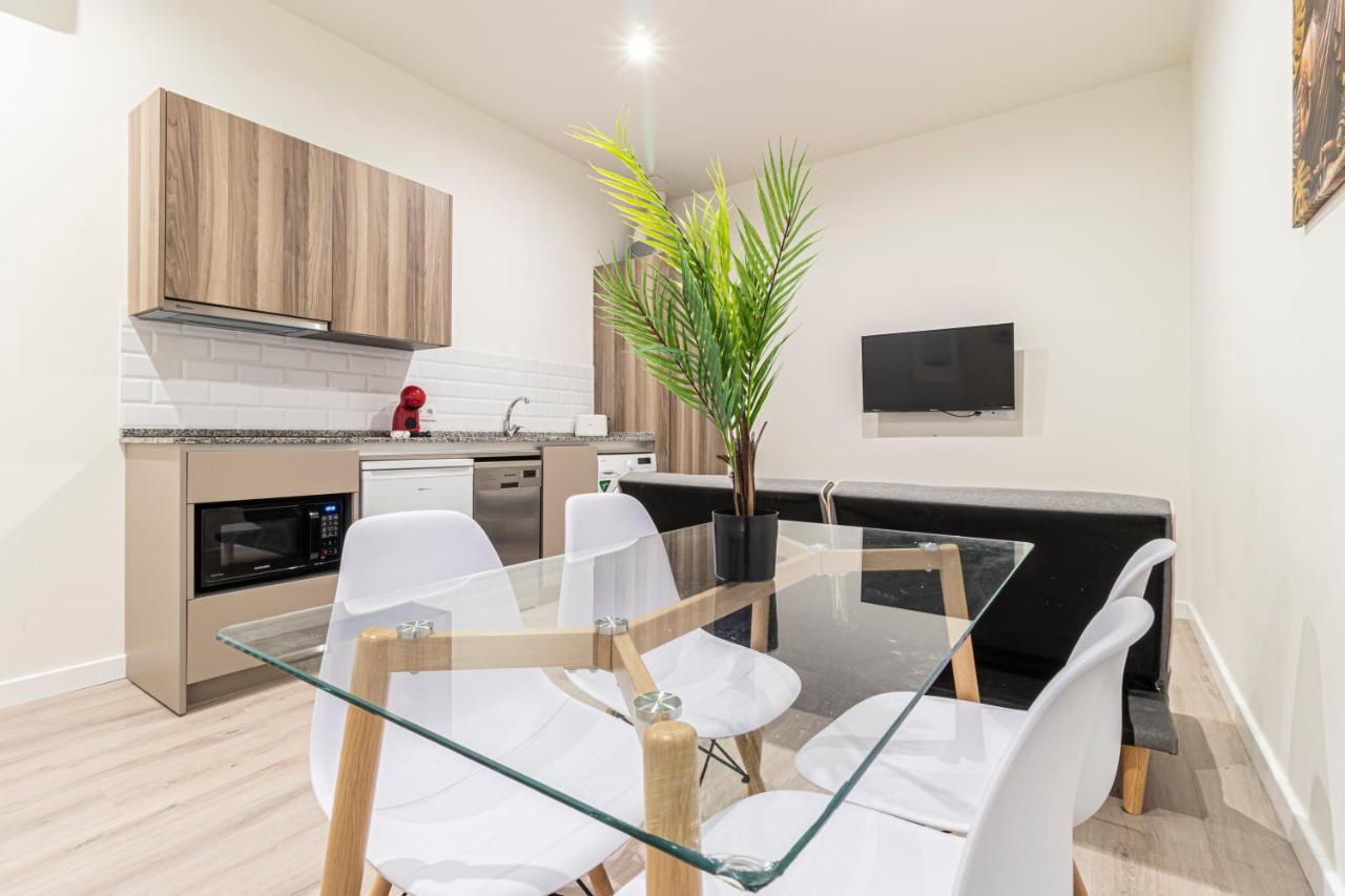 Top & Chic Albarizuela Suites - Apartamentos Jerez เฮเรซ เด ลาฟรอนเตรา ภายนอก รูปภาพ