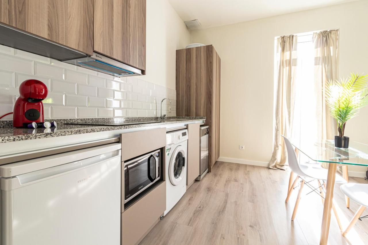Top & Chic Albarizuela Suites - Apartamentos Jerez เฮเรซ เด ลาฟรอนเตรา ภายนอก รูปภาพ