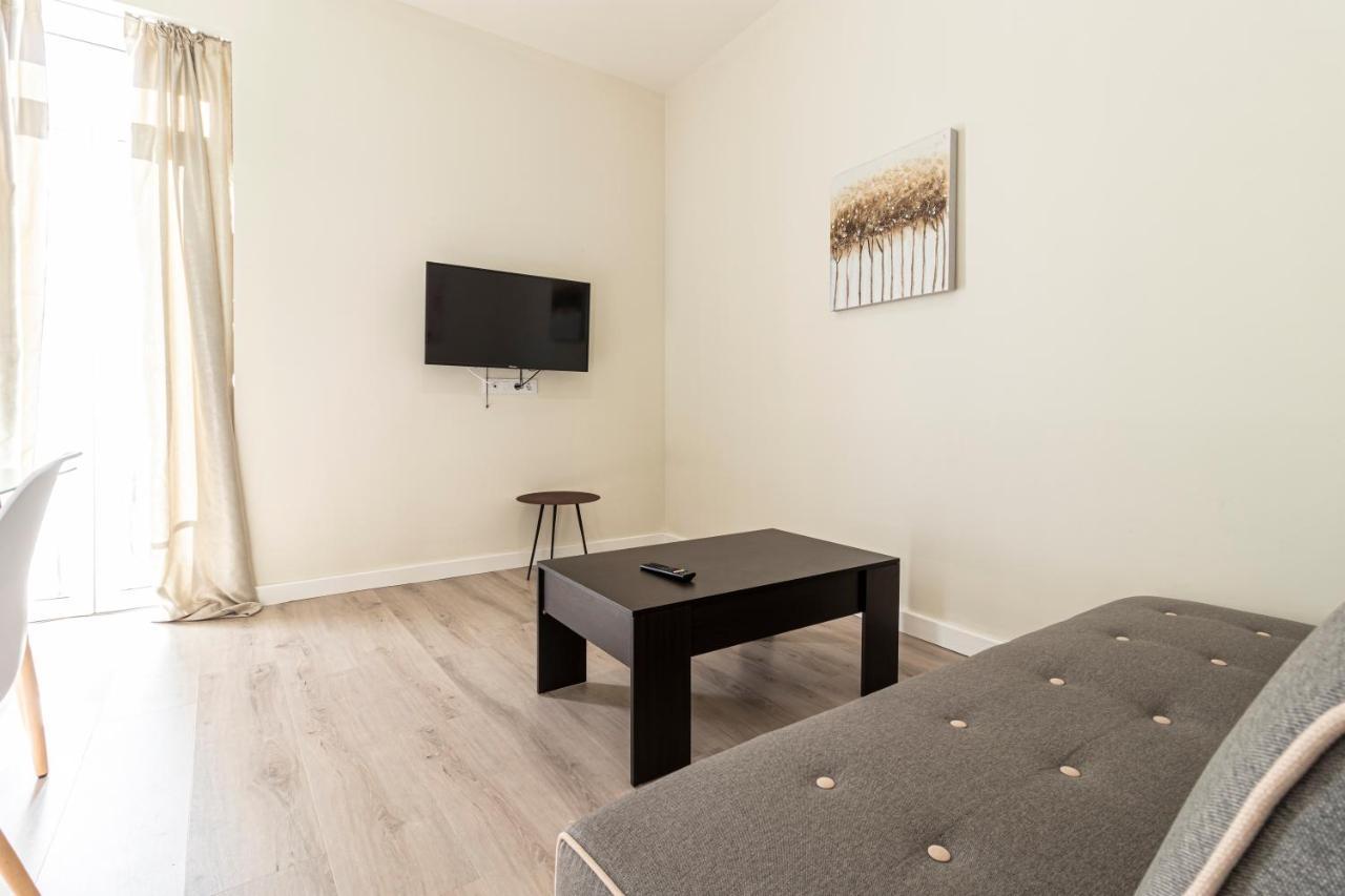 Top & Chic Albarizuela Suites - Apartamentos Jerez เฮเรซ เด ลาฟรอนเตรา ภายนอก รูปภาพ
