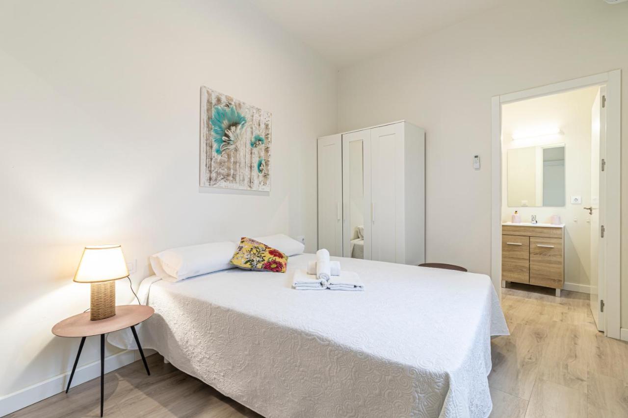 Top & Chic Albarizuela Suites - Apartamentos Jerez เฮเรซ เด ลาฟรอนเตรา ภายนอก รูปภาพ