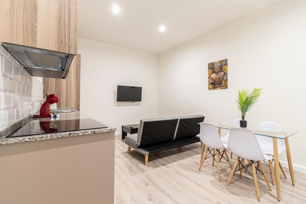 Top & Chic Albarizuela Suites - Apartamentos Jerez เฮเรซ เด ลาฟรอนเตรา ภายนอก รูปภาพ